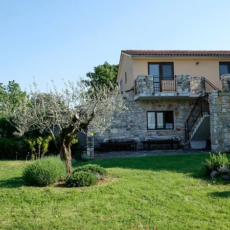 Apartament Bevanda *